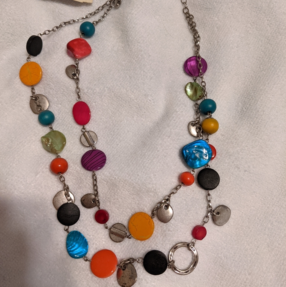 Multi color necklace